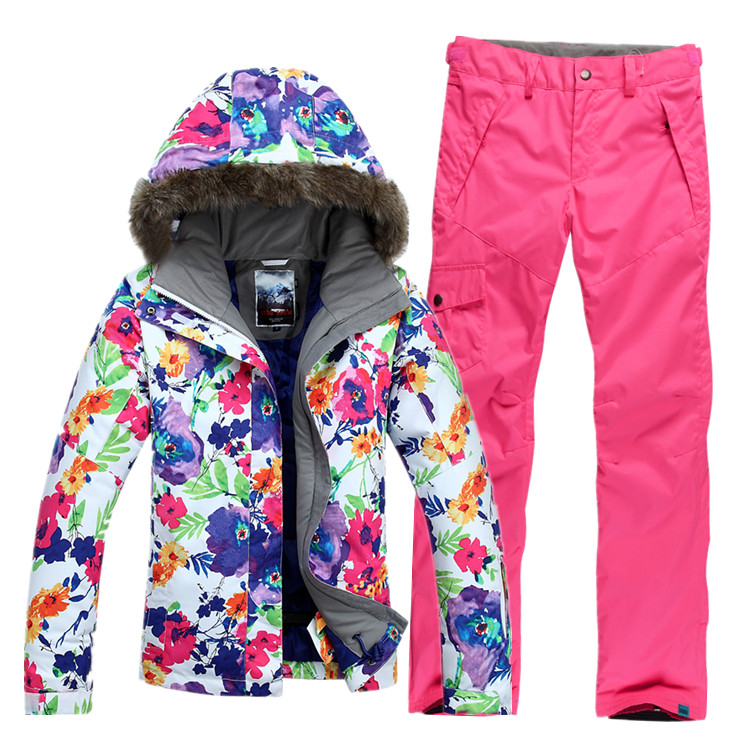 купить зимний спортивный горнолыжный утепленный костюм женский со цветочками
